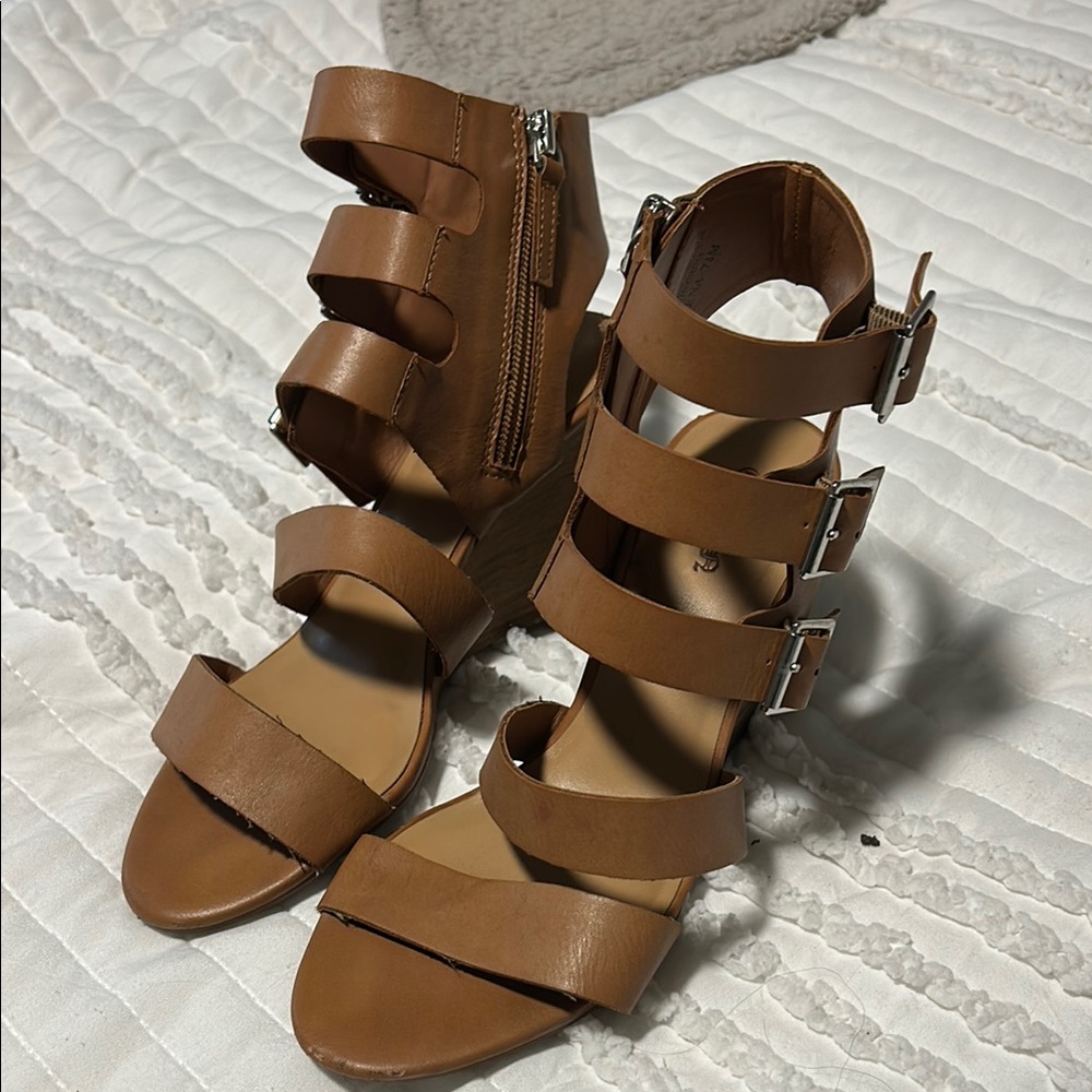 Crown vintage brown strappy wedge